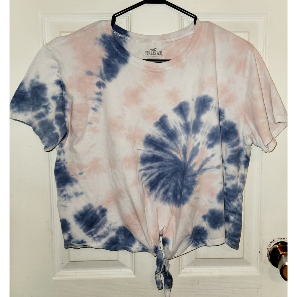 3/$20 Hollister Crop Top